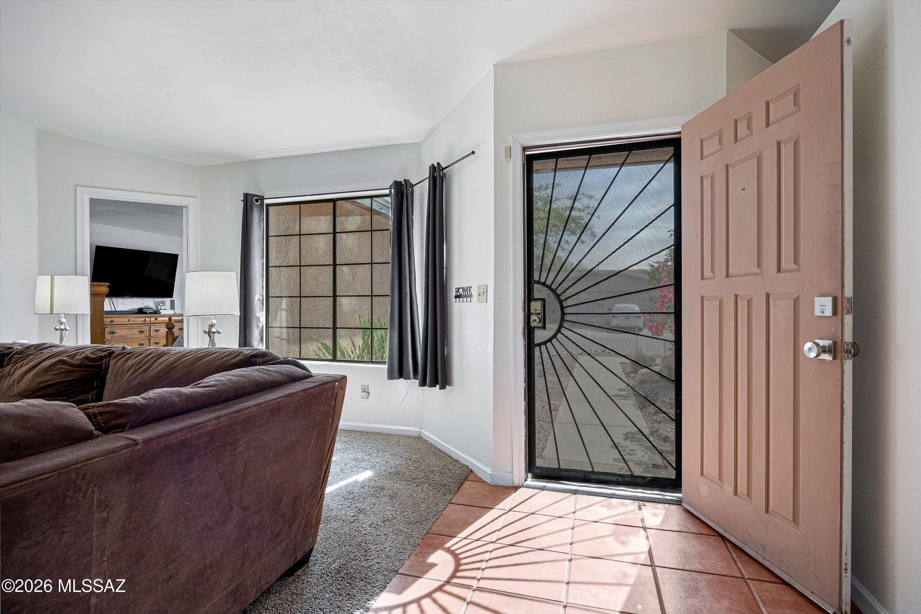 8721 N Chinaberry Way