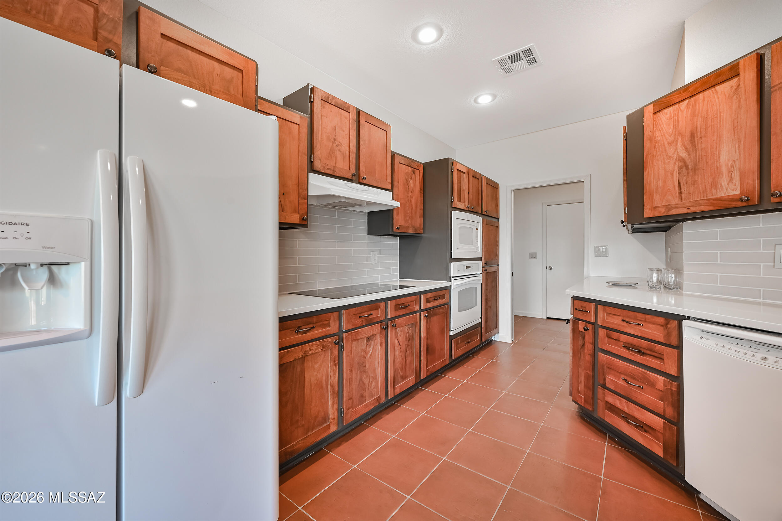 El Conquistador Resort Patio Homes (155-193) - Residential