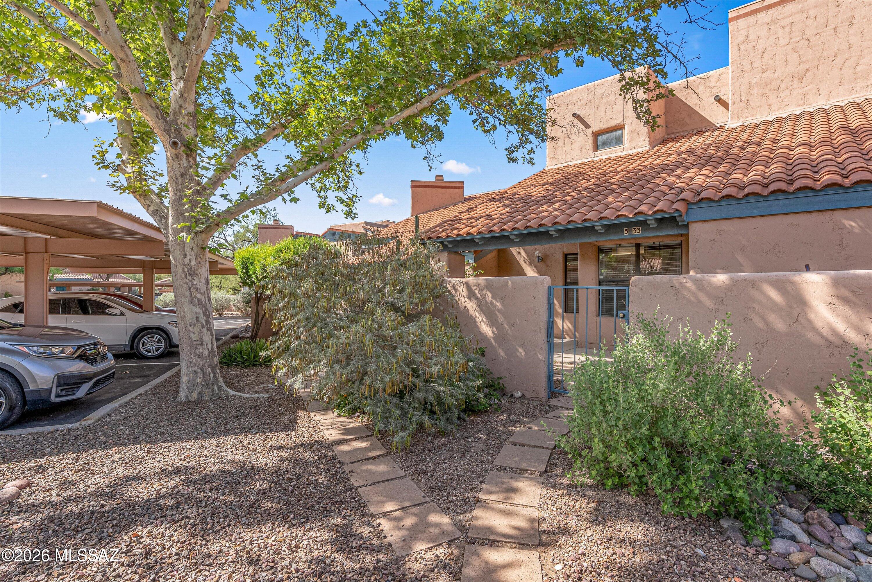 5433 N Paseo De La Terraza