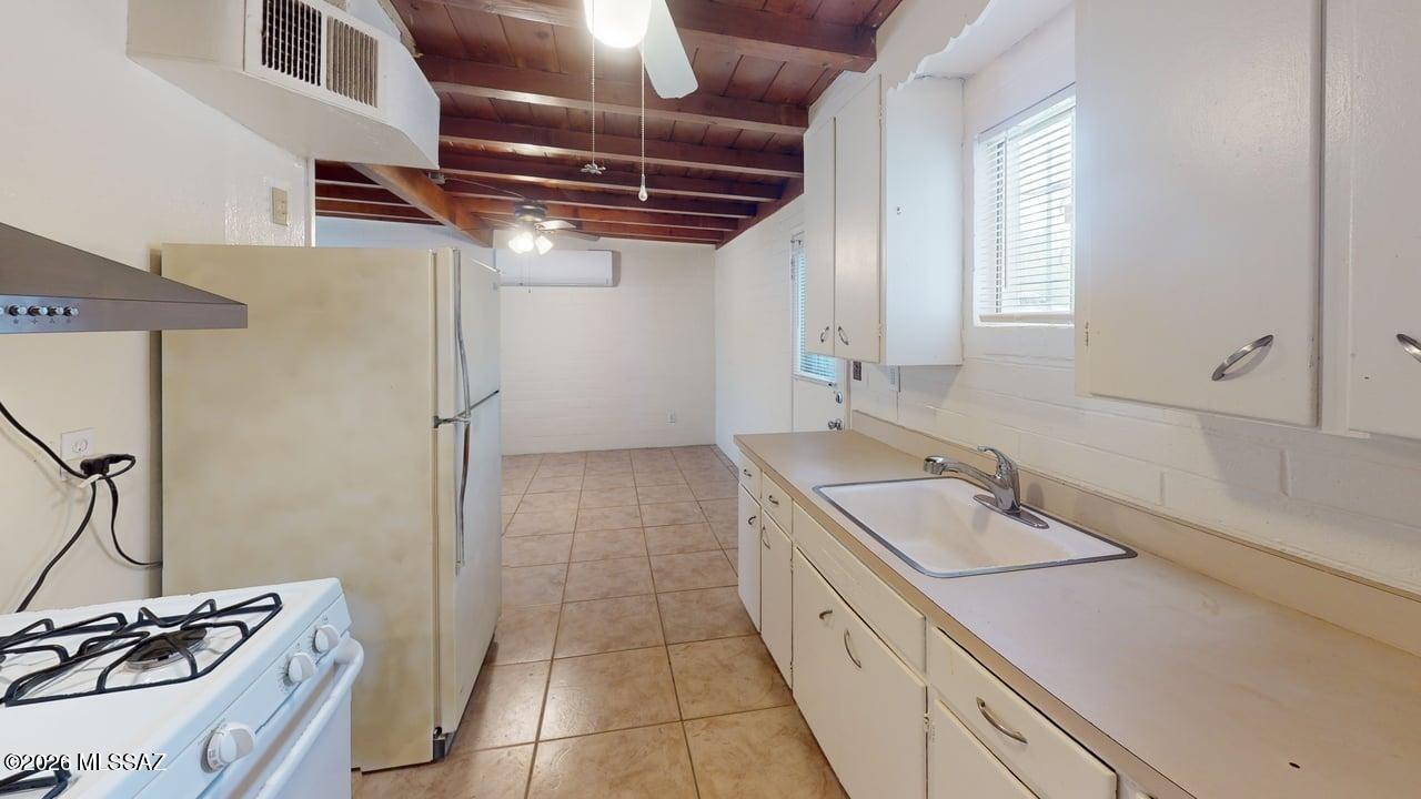 Unsubdivided - Residential Lease
