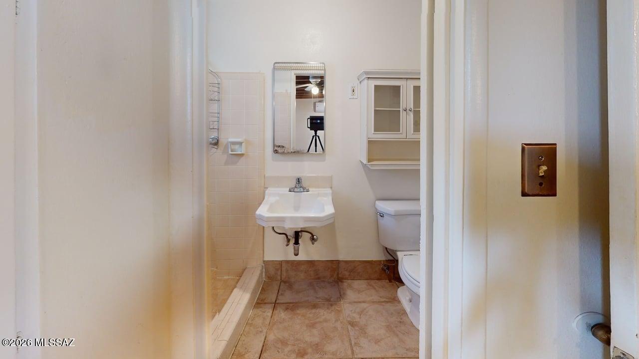 Unsubdivided - Residential Lease