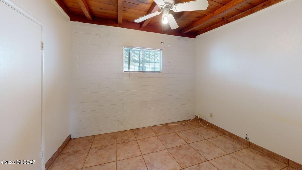 Unsubdivided - Residential Lease