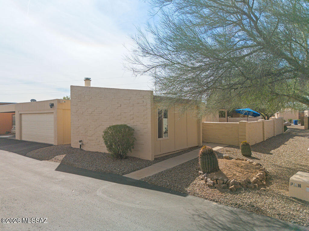Pantano Townhomes (1-118) - Residential