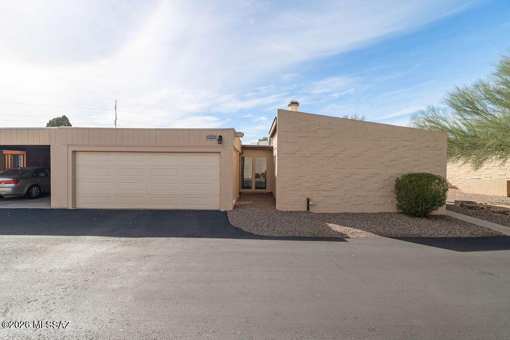 Pantano Townhomes (1-118) - Residential