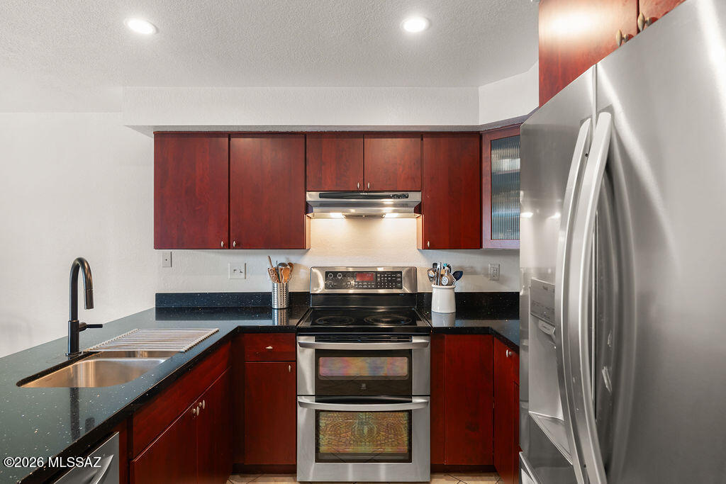 Pantano Townhomes (1-118) - Residential