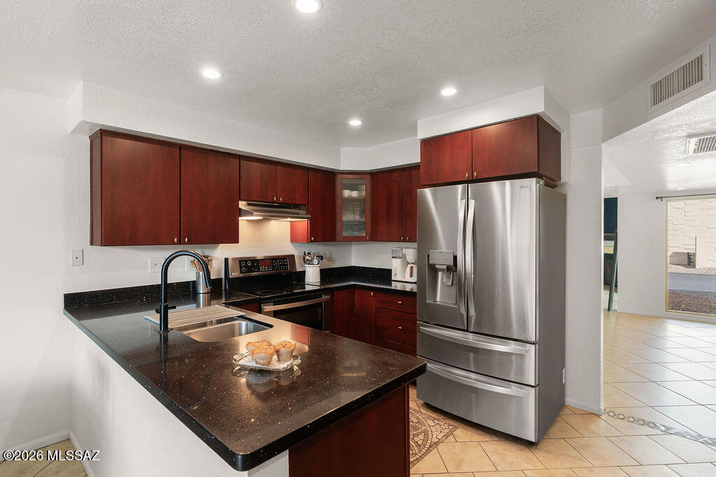 Pantano Townhomes (1-118) - Residential