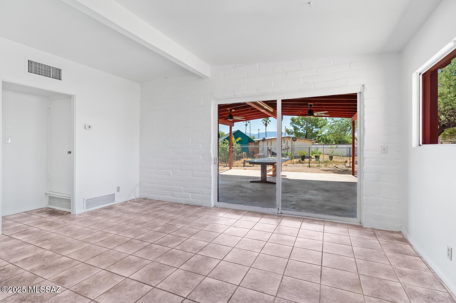 Kingston Knolls Terrace - Residential