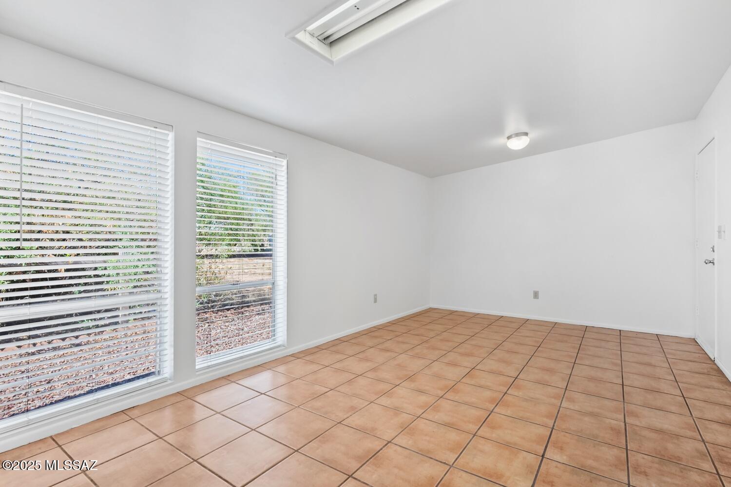 Kingston Knolls Terrace - Residential