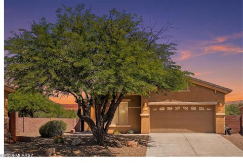 Photo of 12771 N New Reflection Drive, Marana, AZ 85658 (MLS # 22616732)
