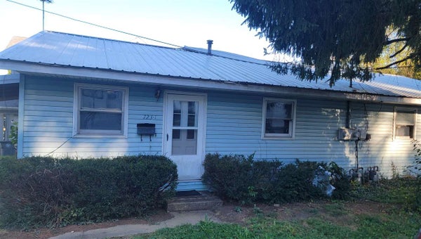 723 W 8TH ST, CONNERSVILLE, IN 47331 - Image 59aceb146af8d02e035a6721bcac3364/809704021