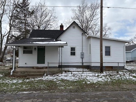 2300 W 9TH ST, MUNCIE, IN 47302 - Image be4cc41bb7e5a3dd00639c3f303a4c21/2338259386