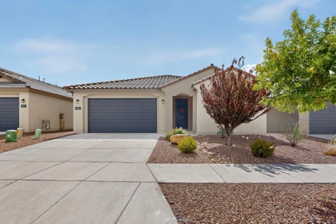 Homes For Sale - 6061 Nauman Drive<br/> Bernalillo County, Albuquerque, NM 87106
