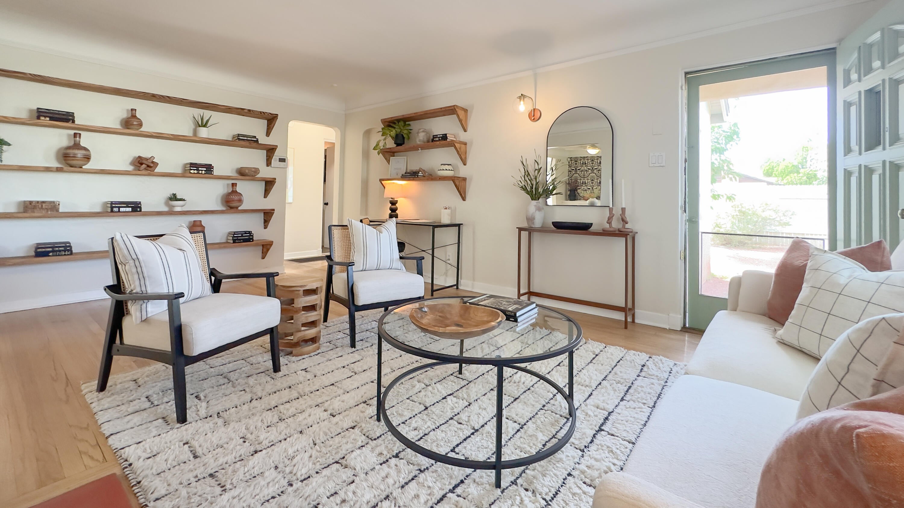 3605 Mesa Verde Avenue NE