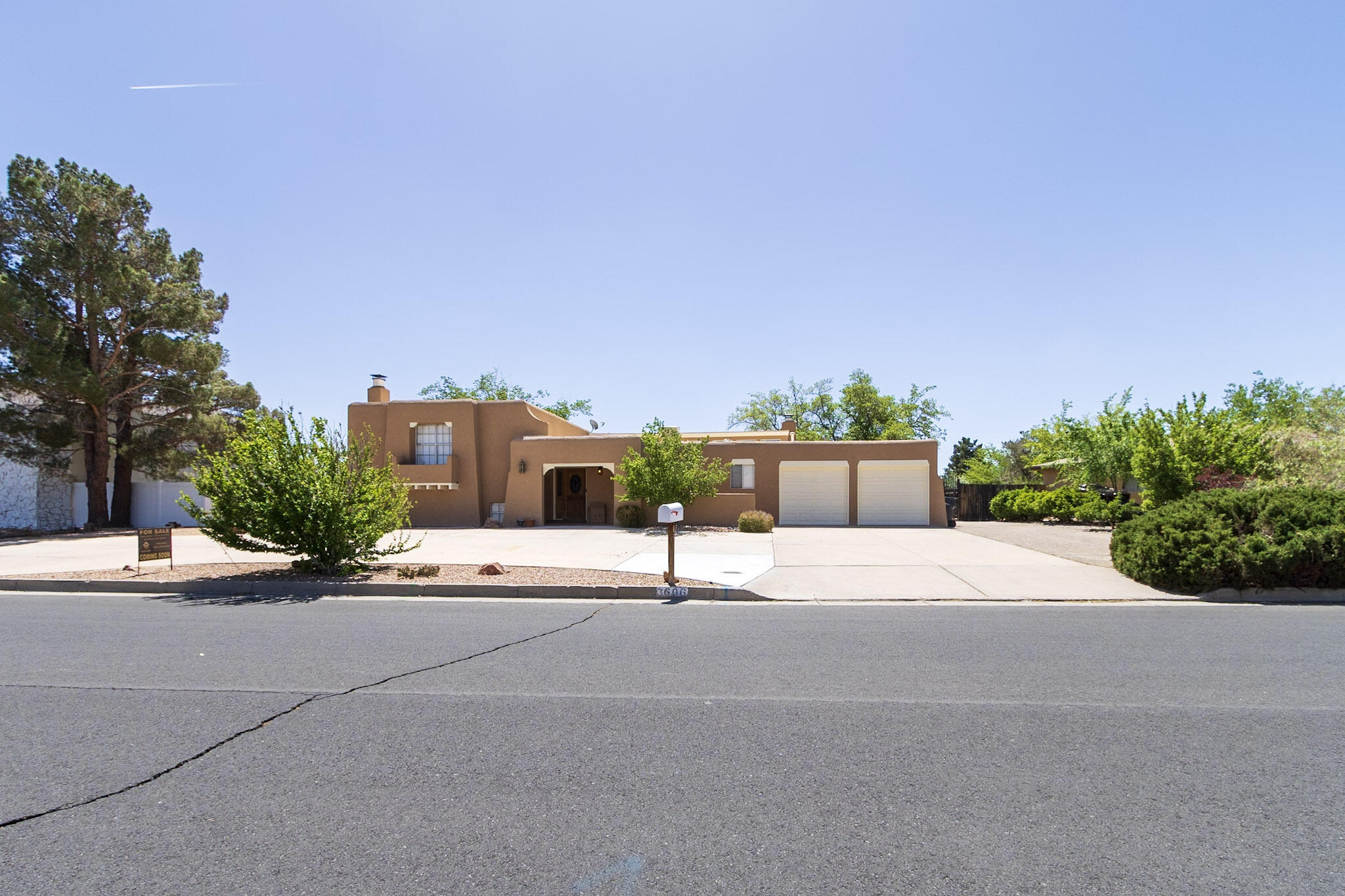3606 Saint Andrews Drive SE