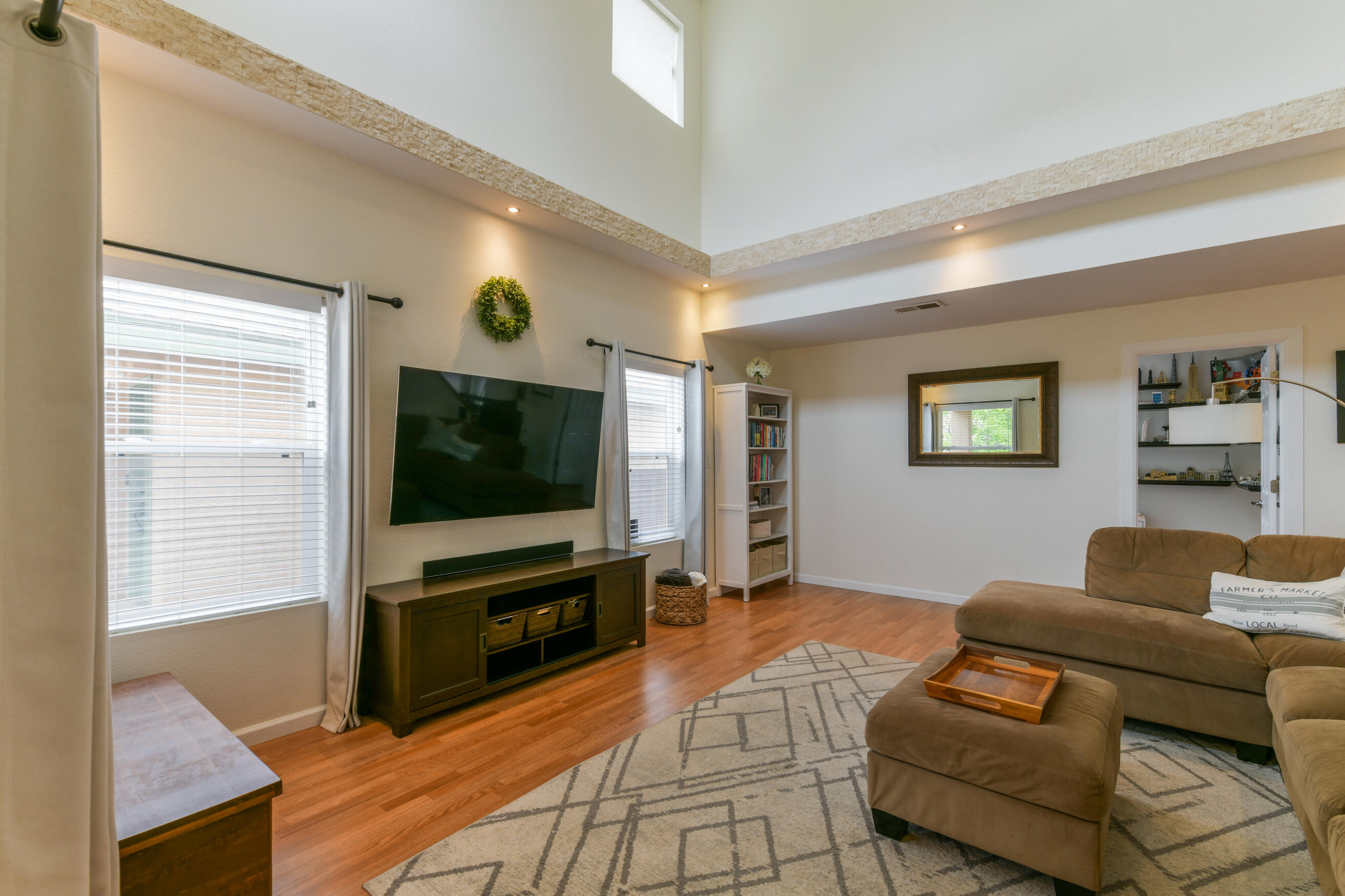 6715 La Rocca Road NW