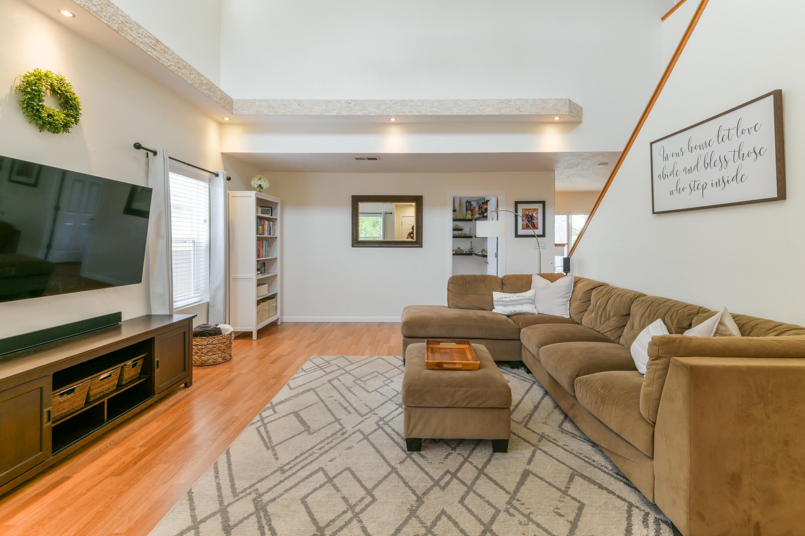 6715 La Rocca Road NW