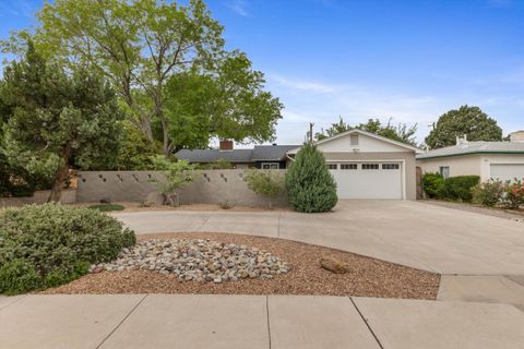 Photo of 1513 Dartmouth Drive NE, Albuquerque, NM 87106 (MLS # 1101688)