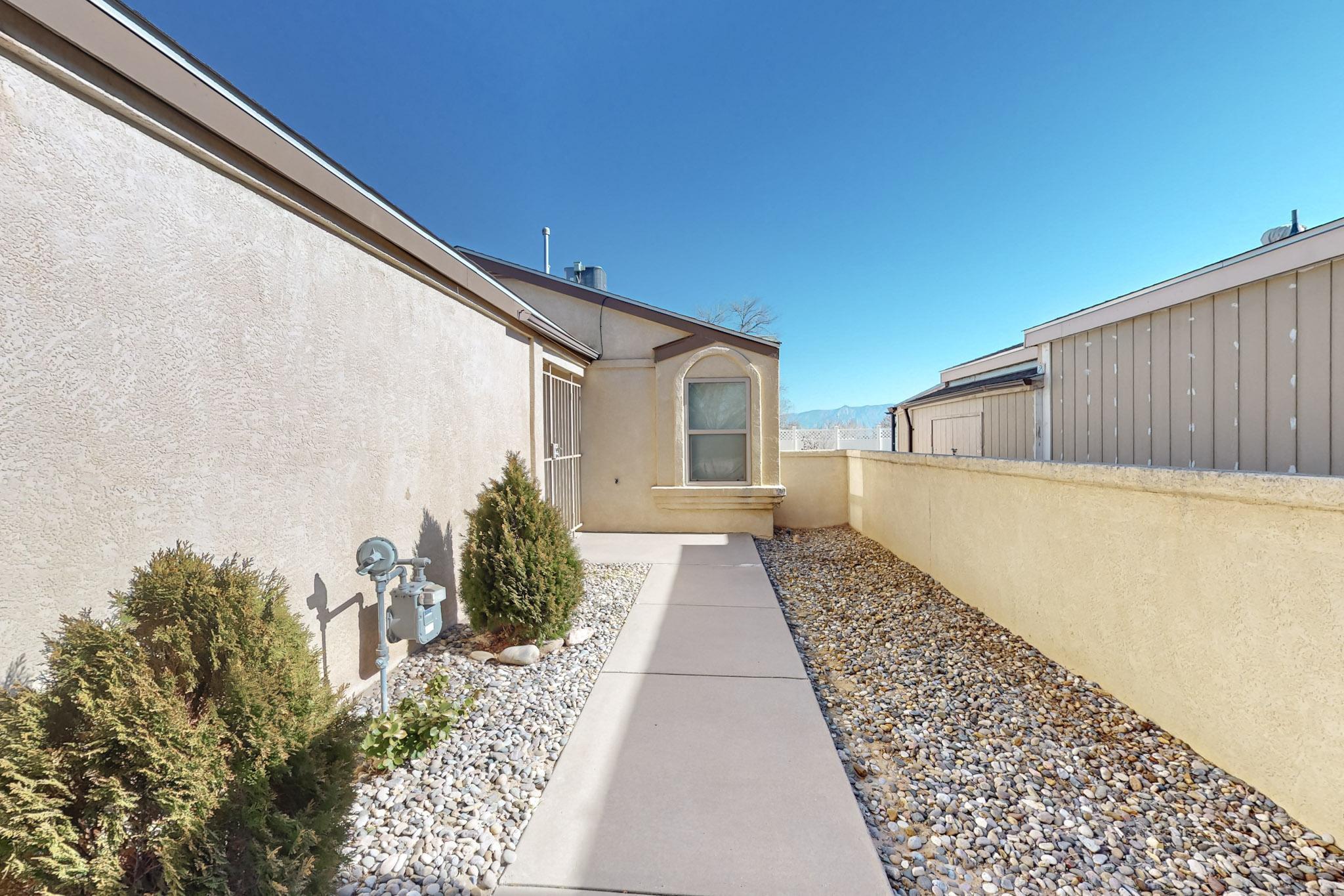 1757 Lee Loop, Rio Rancho, New Mexico image 3