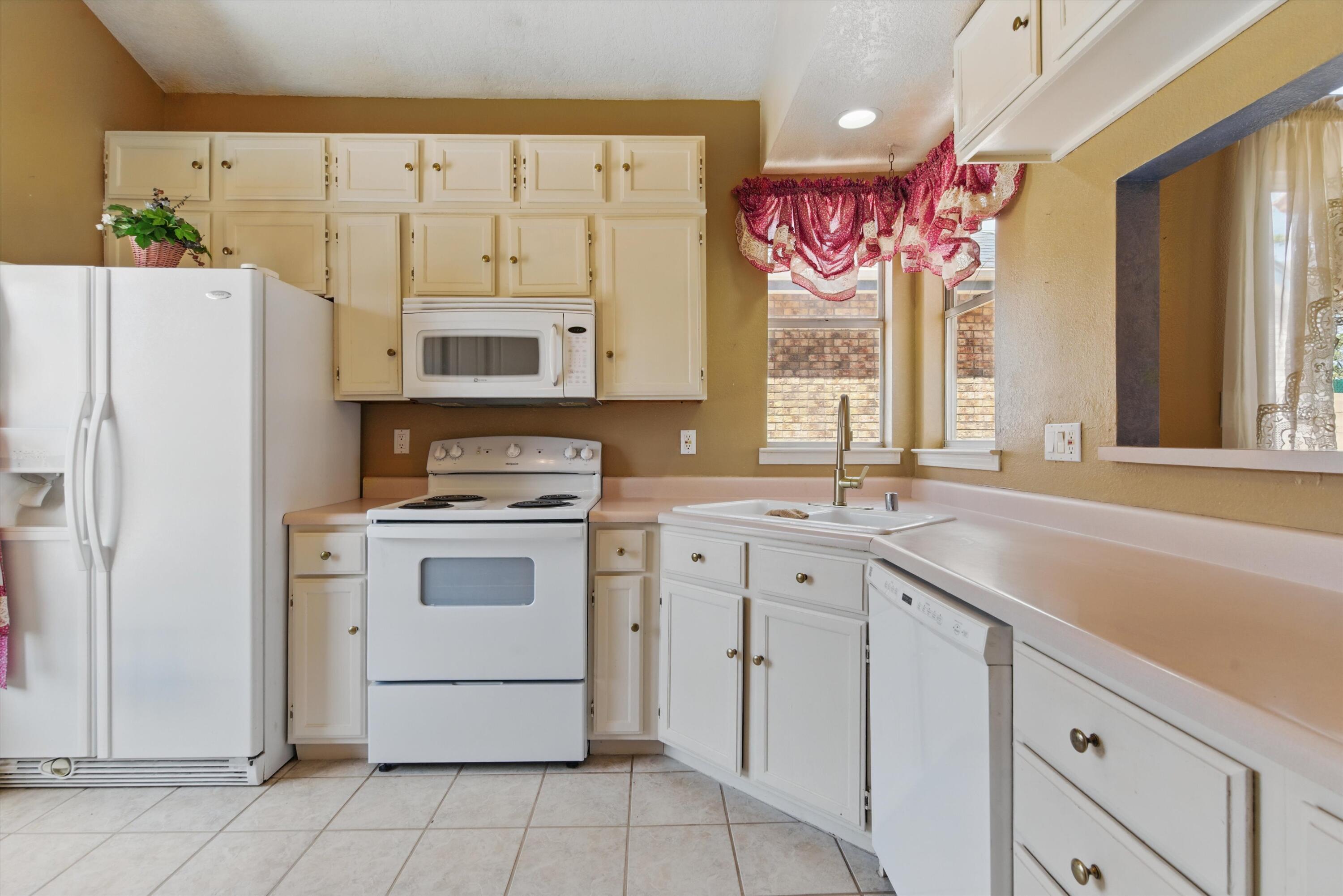 7716 Redberry Street, Albuquerque, New Mexico image 7