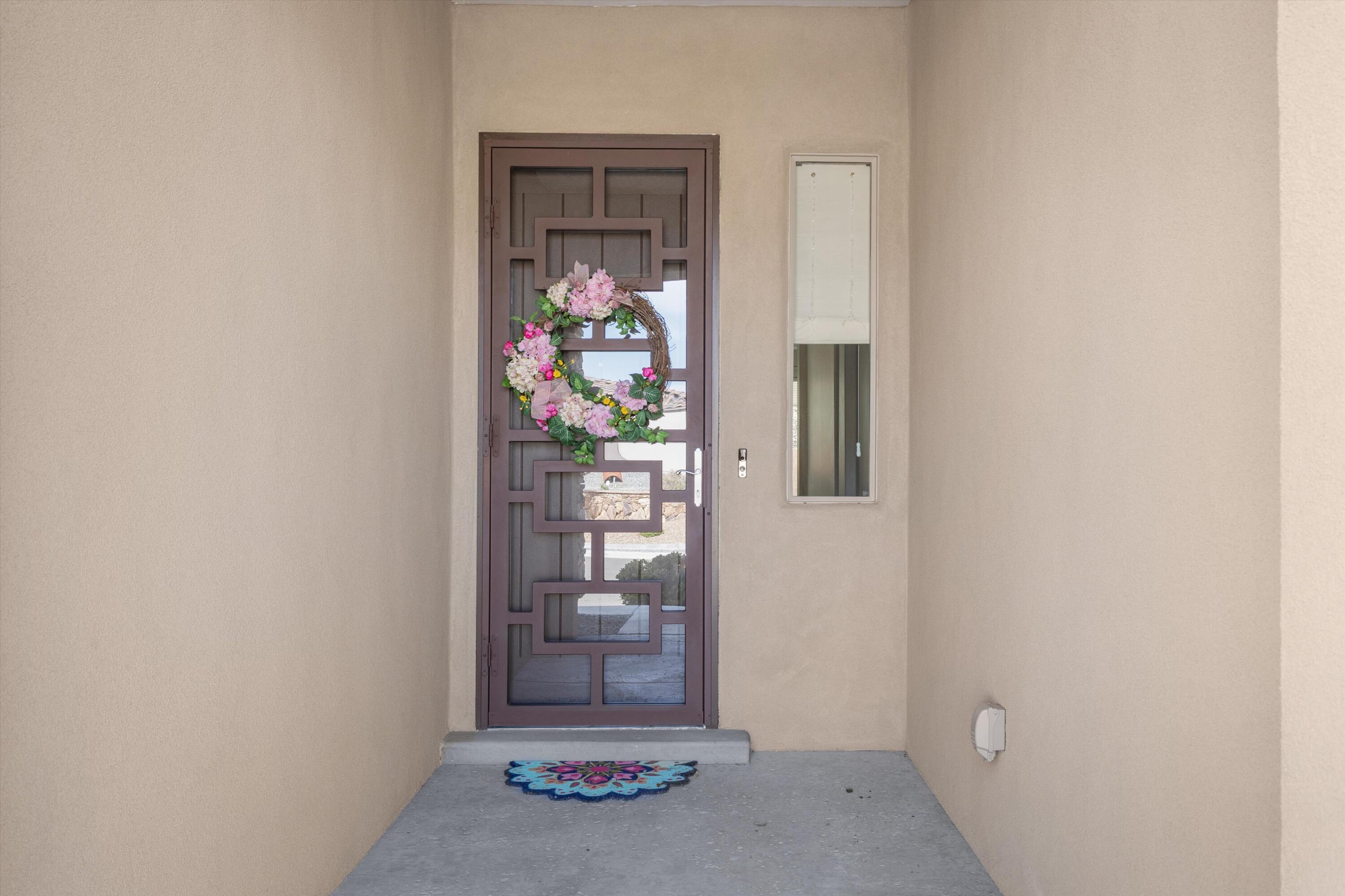 143 Suez Road NE