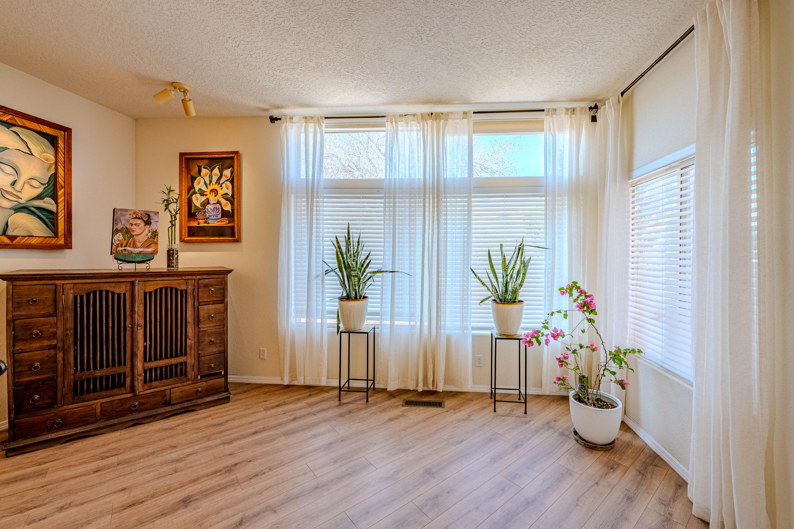 3700 Alamogordo Drive, Albuquerque, New Mexico image 9