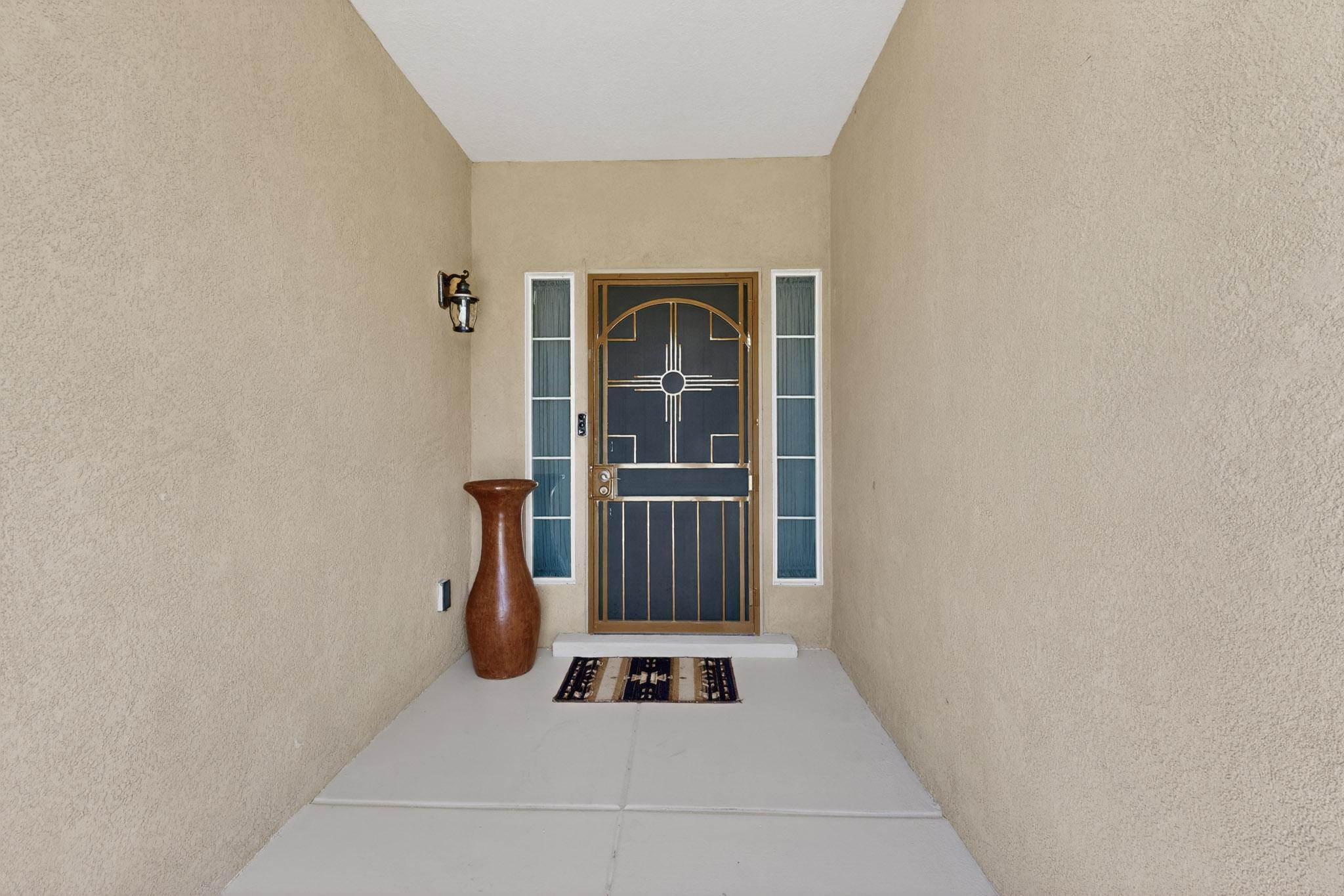 10200 Avenida Vista Sol NW