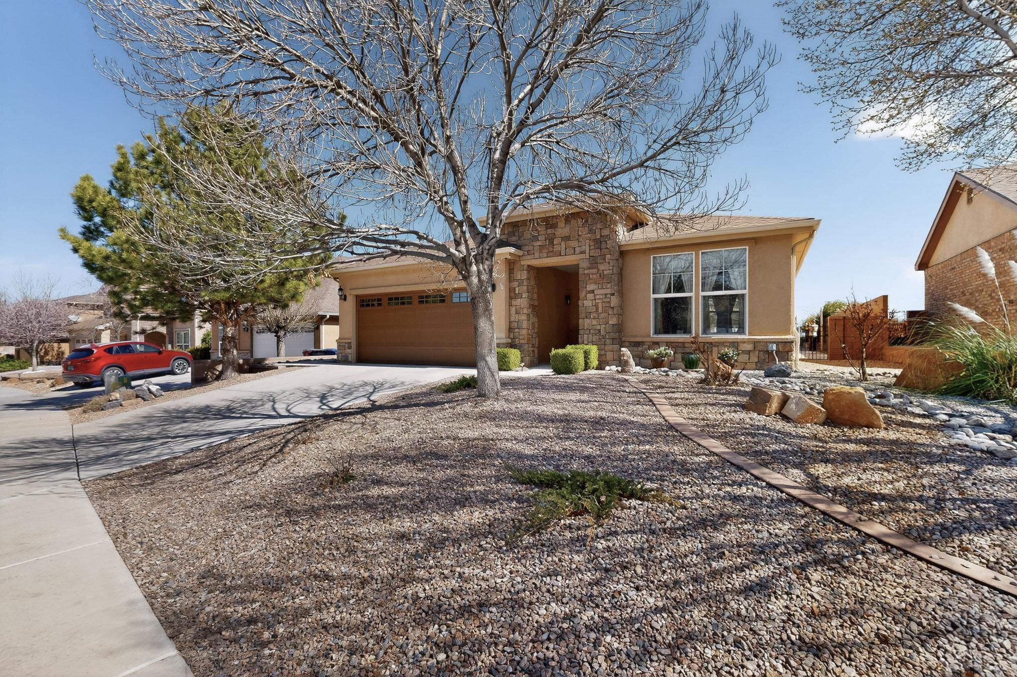 10200 Avenida Vista Sol NW