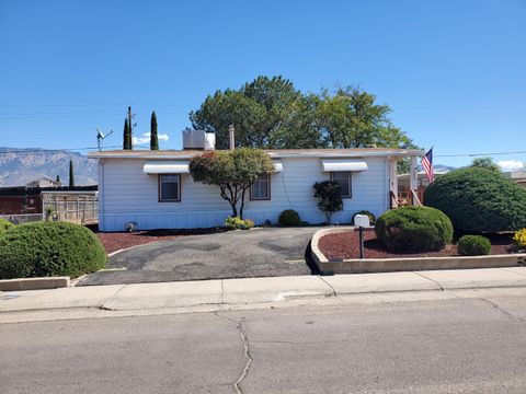 Photo of 7712 Leanne Street NE, Albuquerque, NM 87109 (MLS # 1092372)