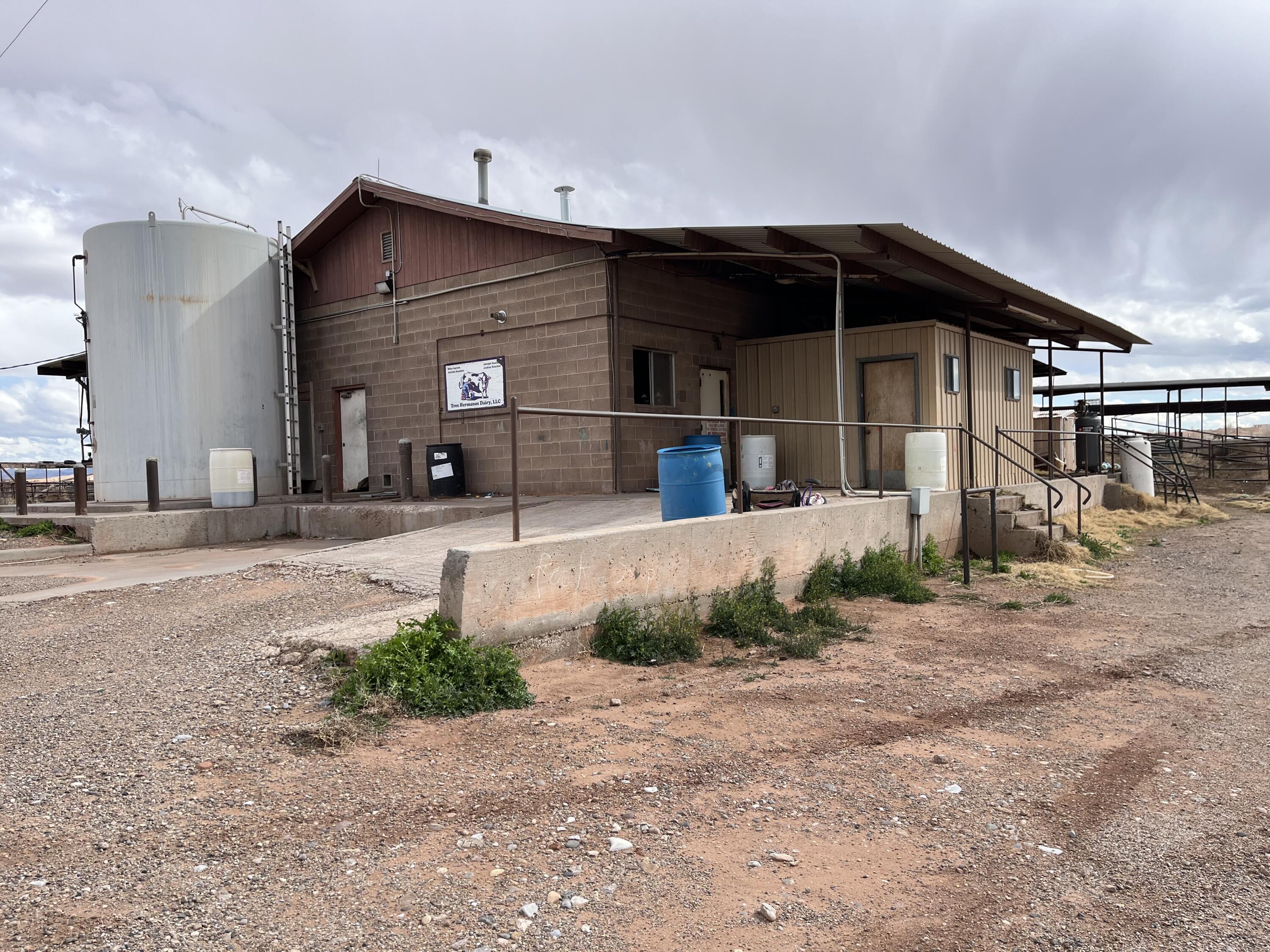 40 Miller Dairy Rd, Veguita, New Mexico image 2