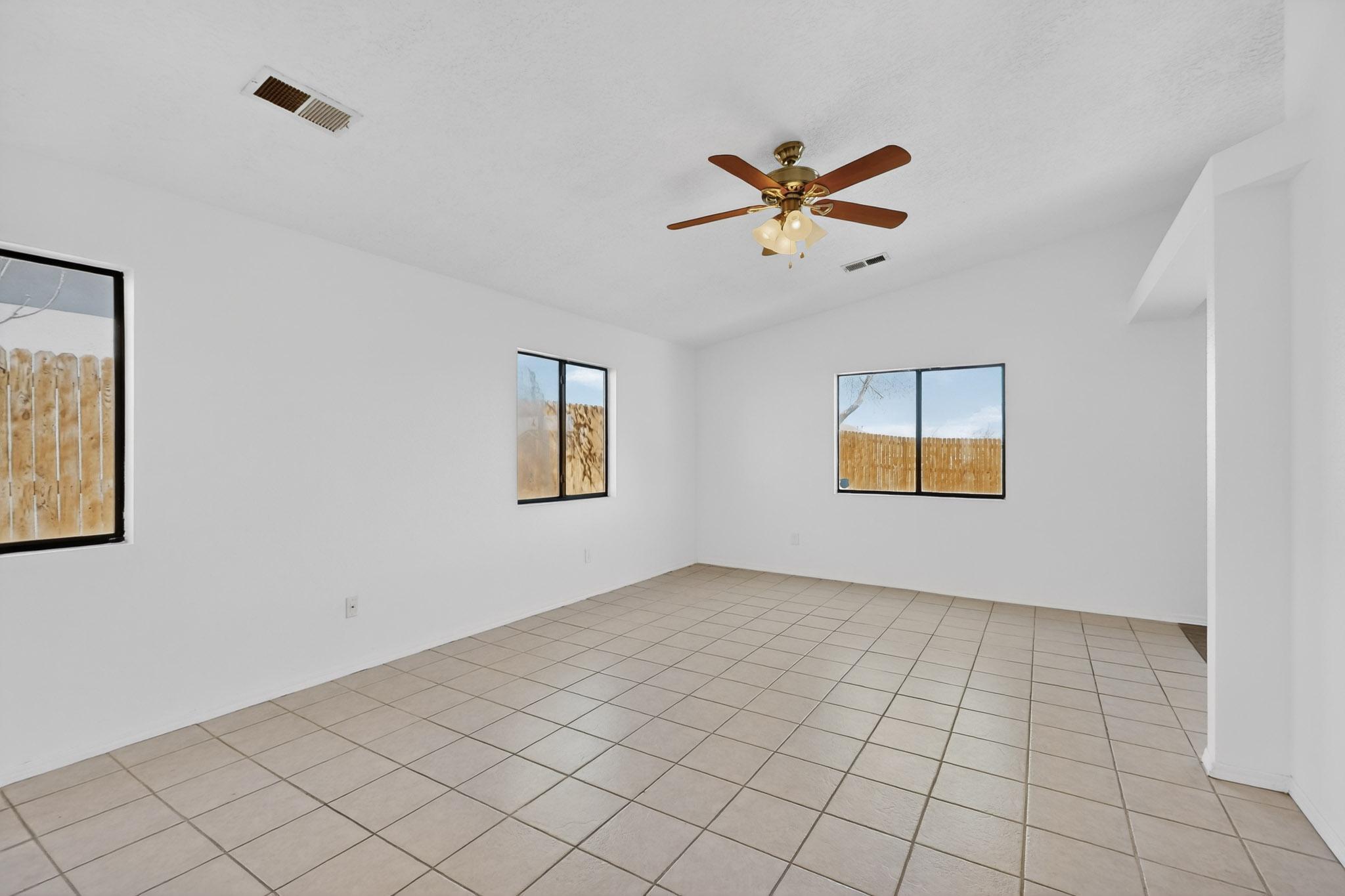 10811 Roan Avenue SW