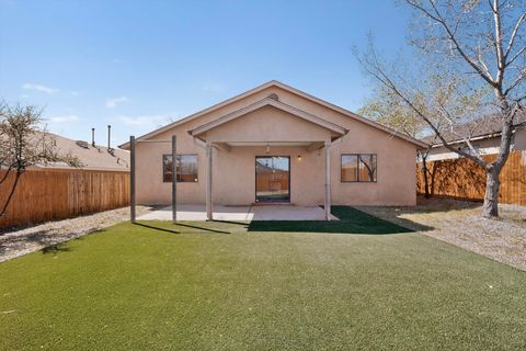10811 Roan Avenue SW Albuquerque NM 87121