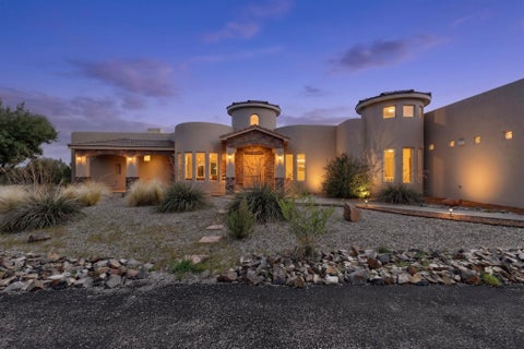 Homes For Sale - 24 Naomi Drive<br/> Bernalillo County, Tijeras, NM 87059
