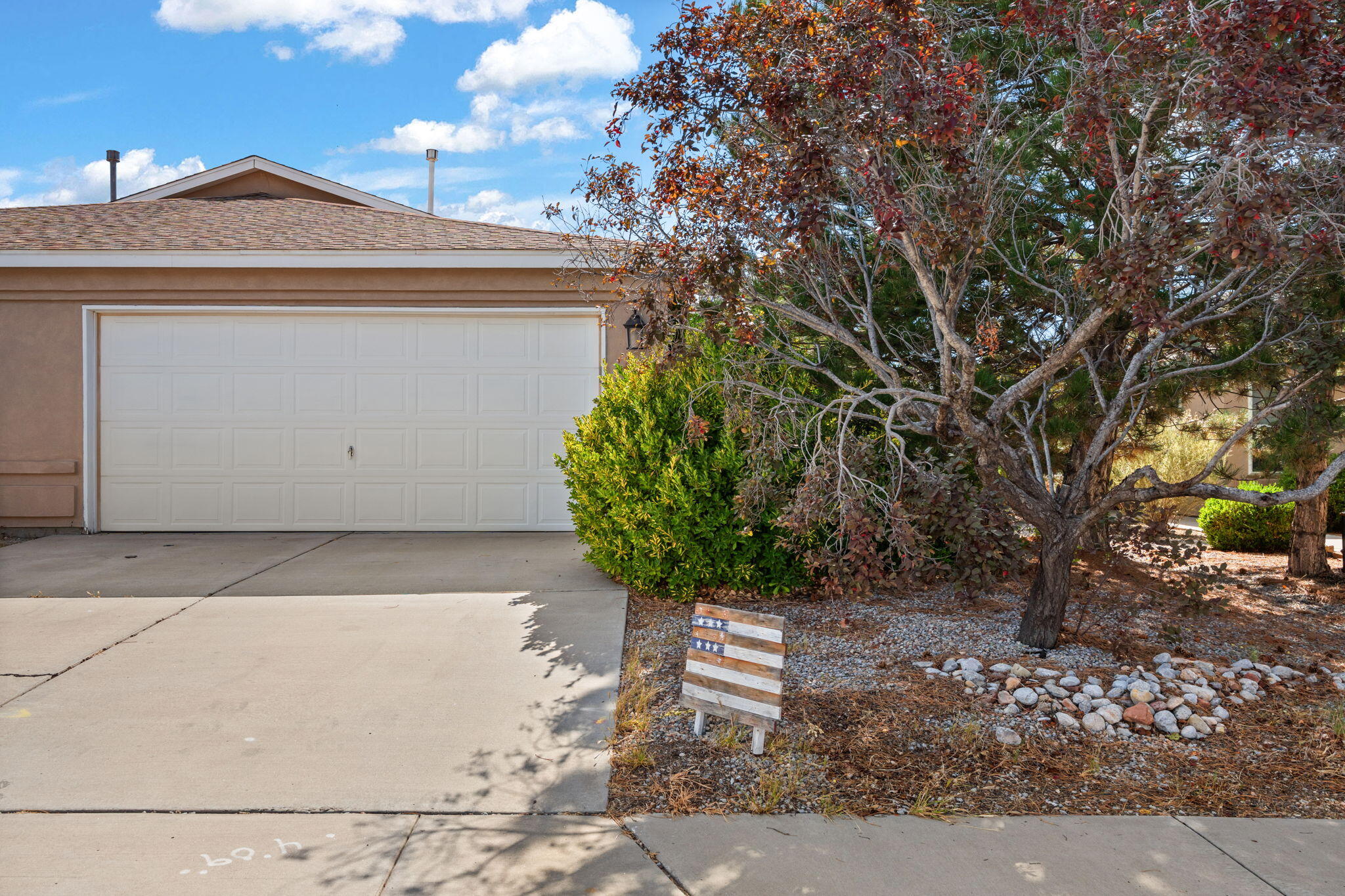 11316 VISTAZO Place SE