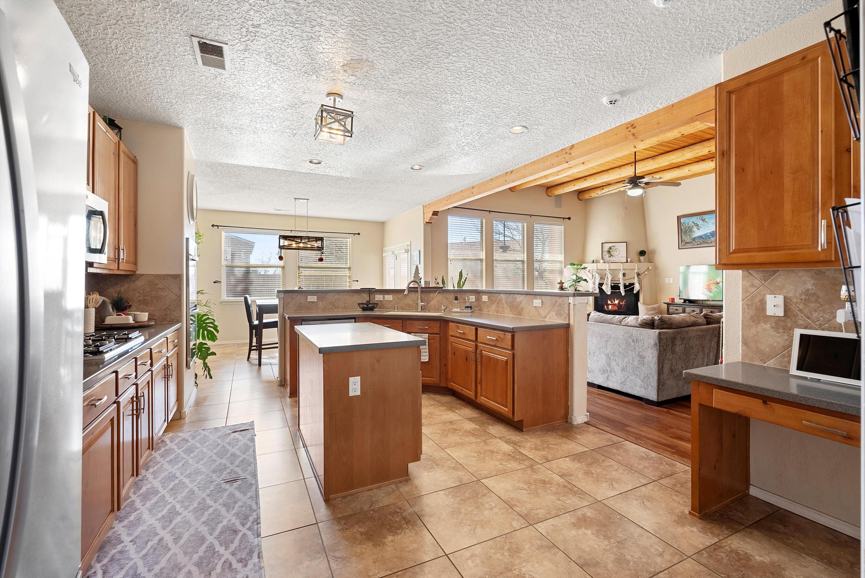 2004 Rancho Oro Avenue, Rio Rancho, New Mexico image 9