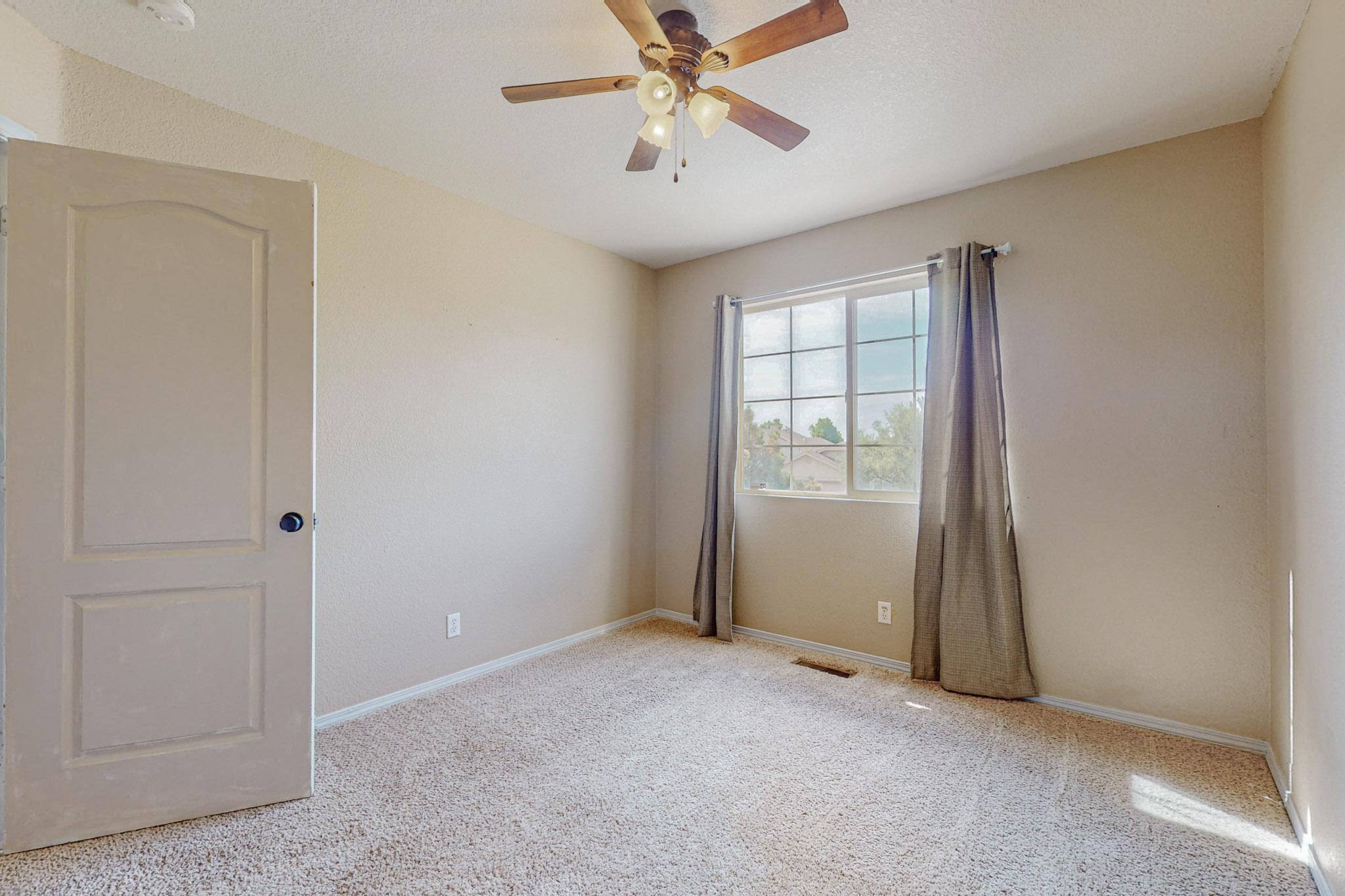 725 Valley Meadows Drive, Rio Rancho, New Mexico image 30