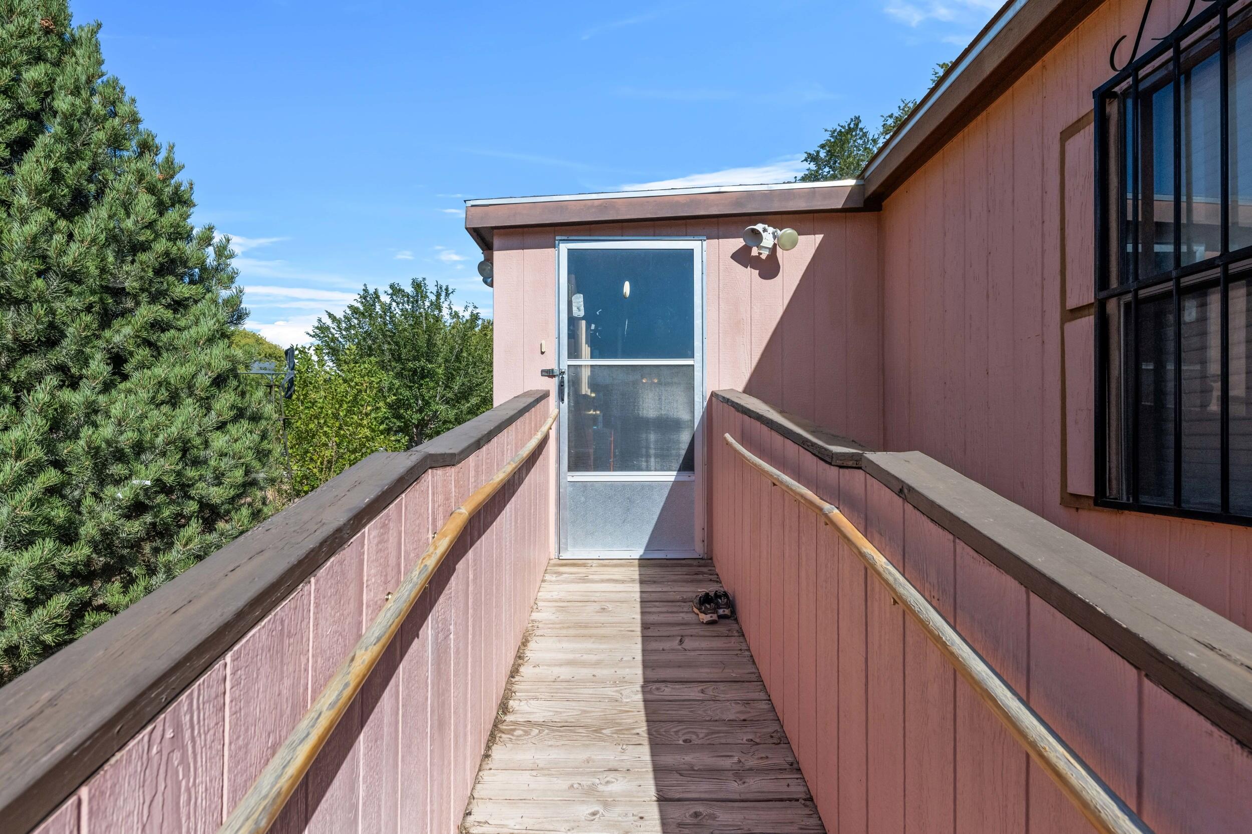 1870 Winchester Drive, Bosque Farms, New Mexico image 4