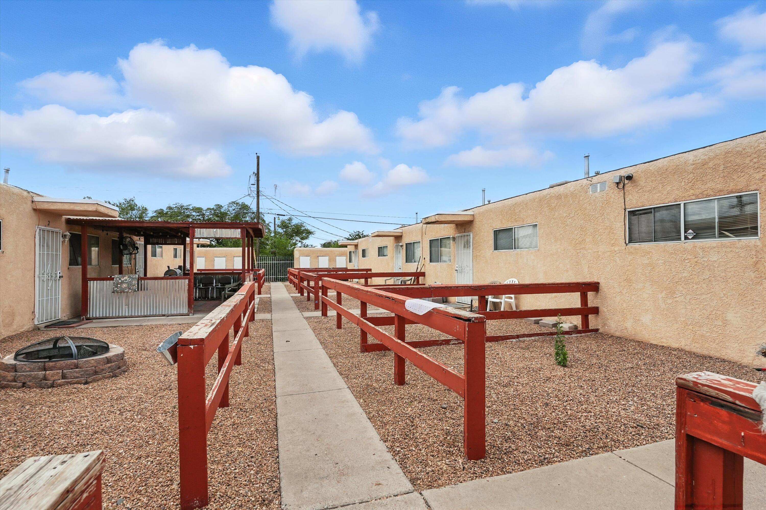 415 WISCONSIN Street NE