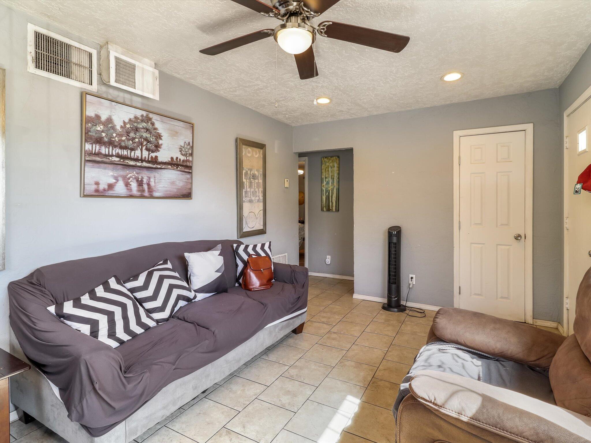 2201 7th Street Nw Street, Albuquerque, New Mexico image 6
