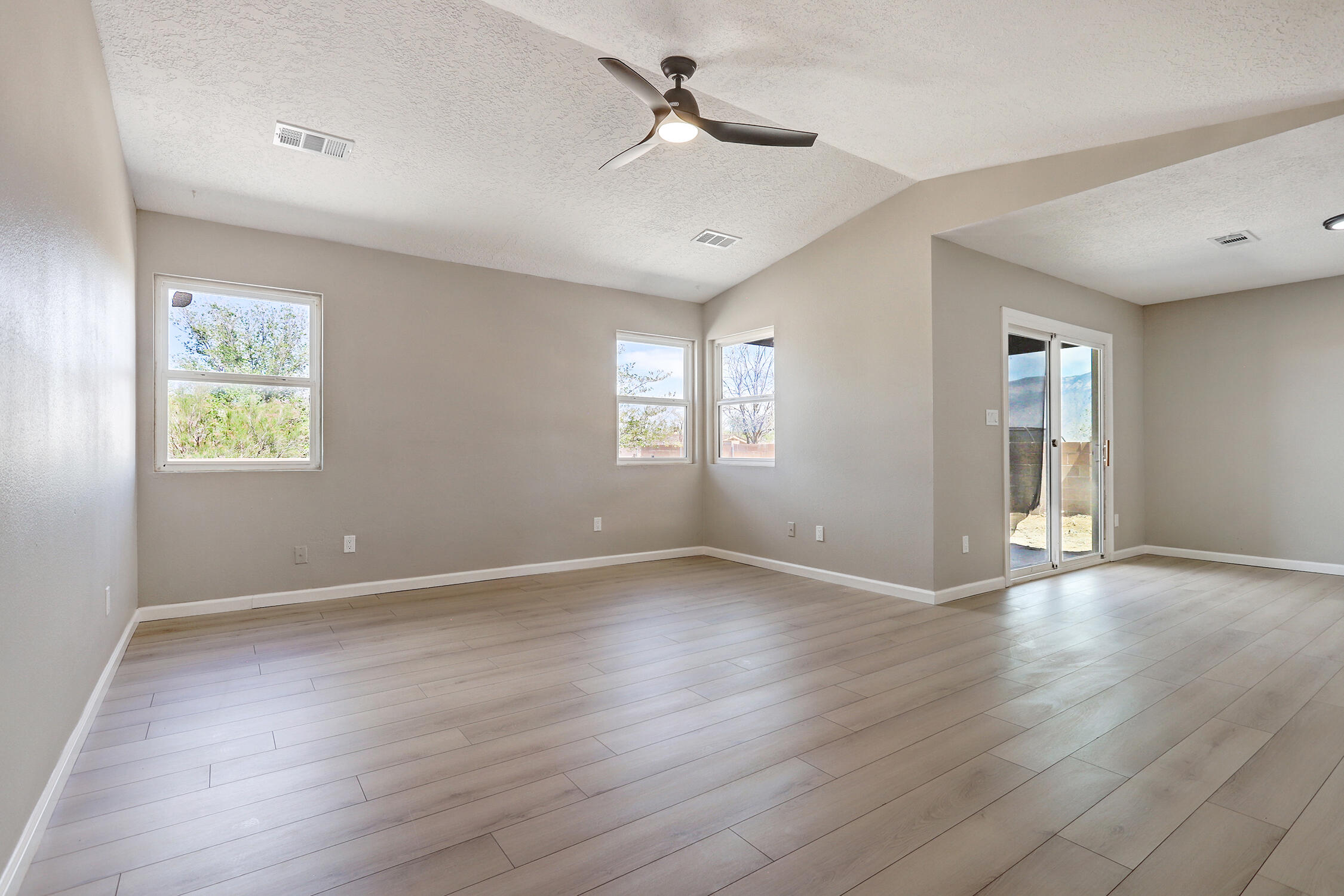 6301 Magpie Way, Rio Rancho, New Mexico image 12