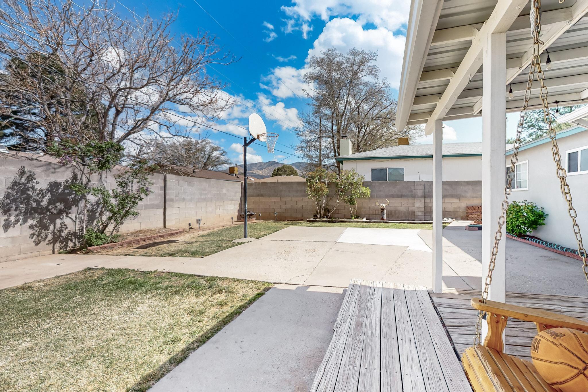 13005 Turquoise Avenue, Albuquerque, New Mexico image 32