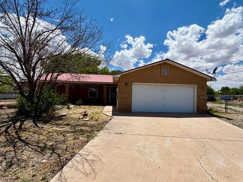 Homes For Sale - 2 Don Juan Drive<br/> Los Lunas, NM 87031