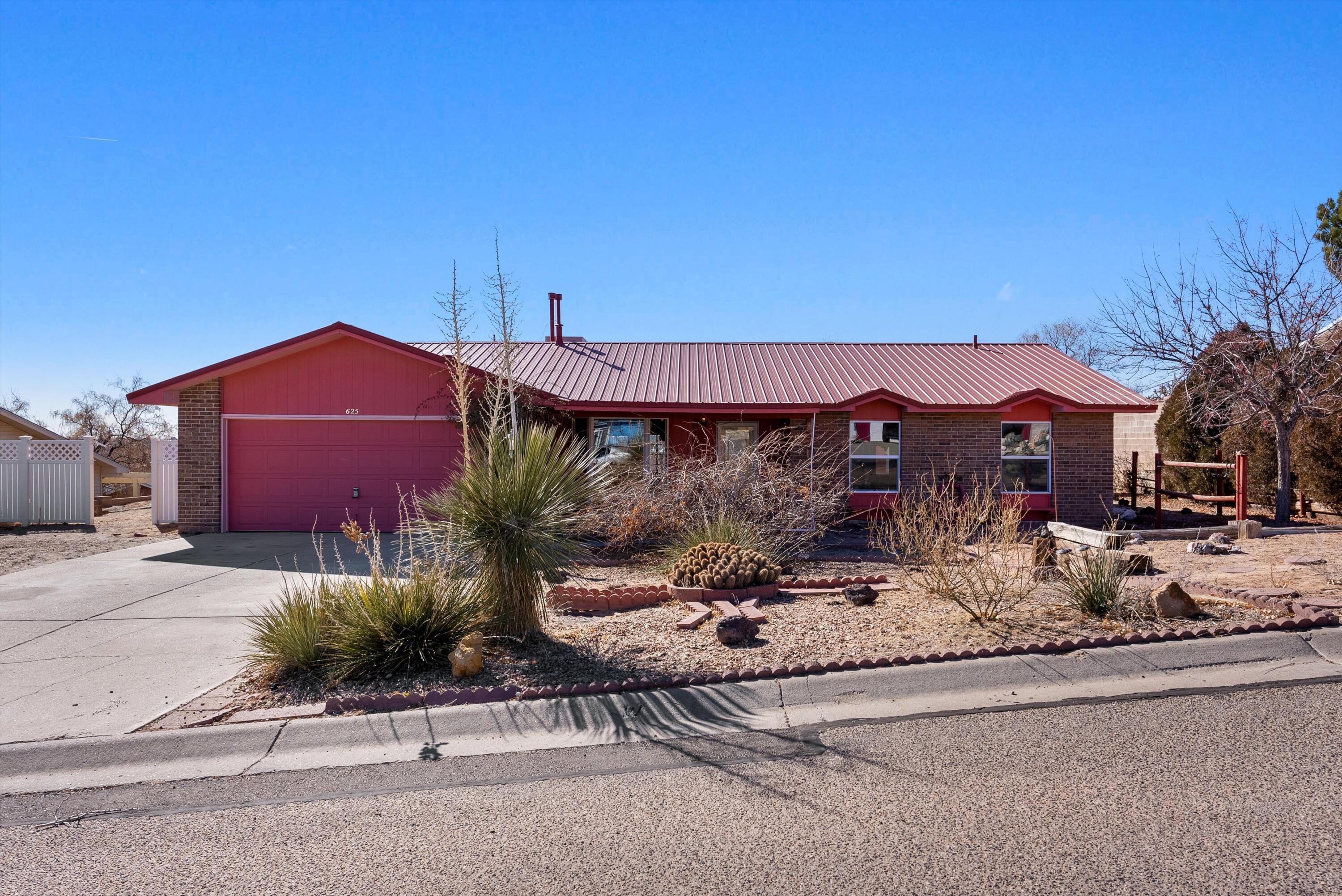 625 Emerald Drive, Rio Rancho, New Mexico image 1