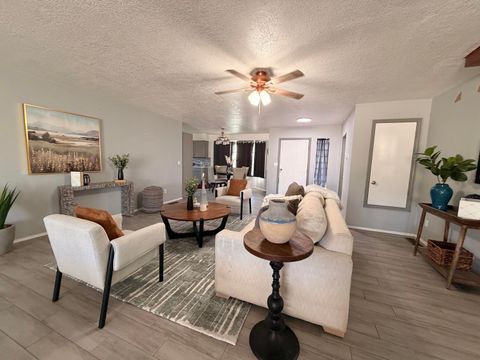 Photo of 3221 22nd Avenue SE, Rio Rancho, NM 87124 (MLS # 1099002)