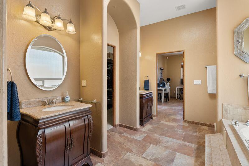 9845 Boulder Street, Albuquerque, New Mexico image 25