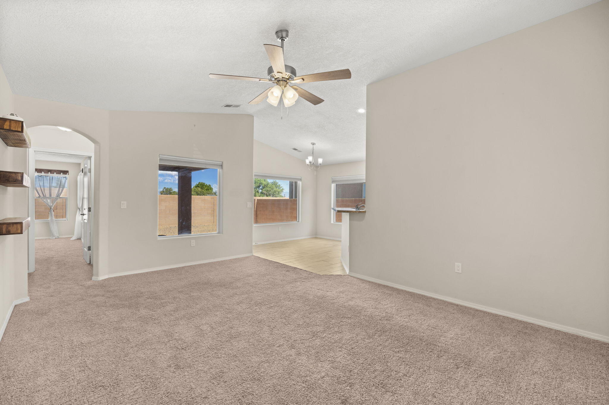 2170 Firewheel Avenue, Los Lunas, New Mexico image 5