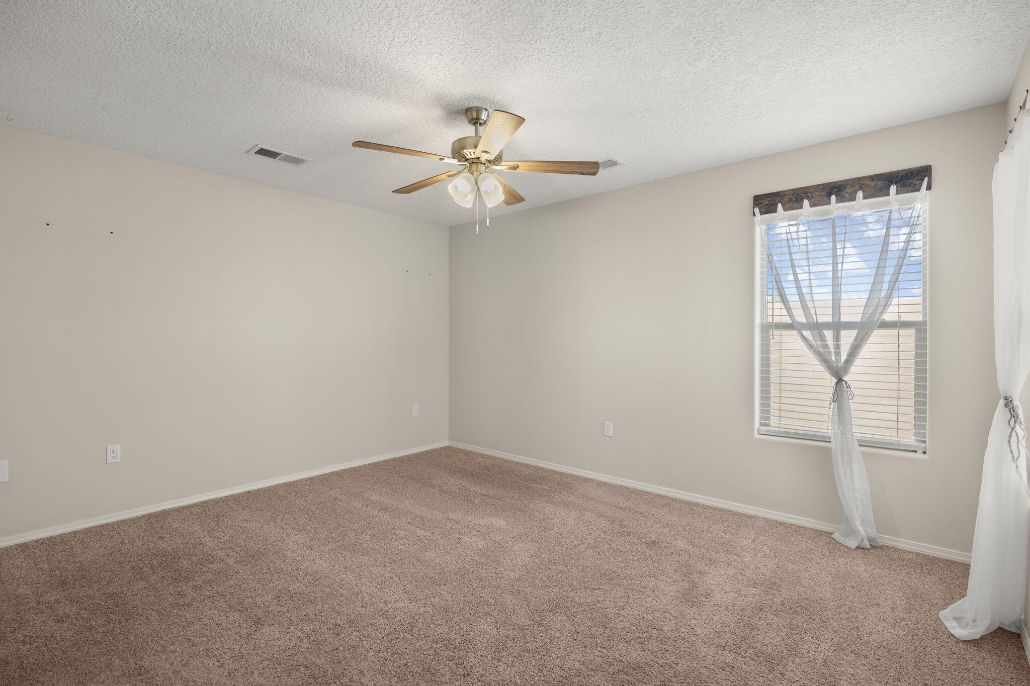 2170 Firewheel Avenue, Los Lunas, New Mexico image 16