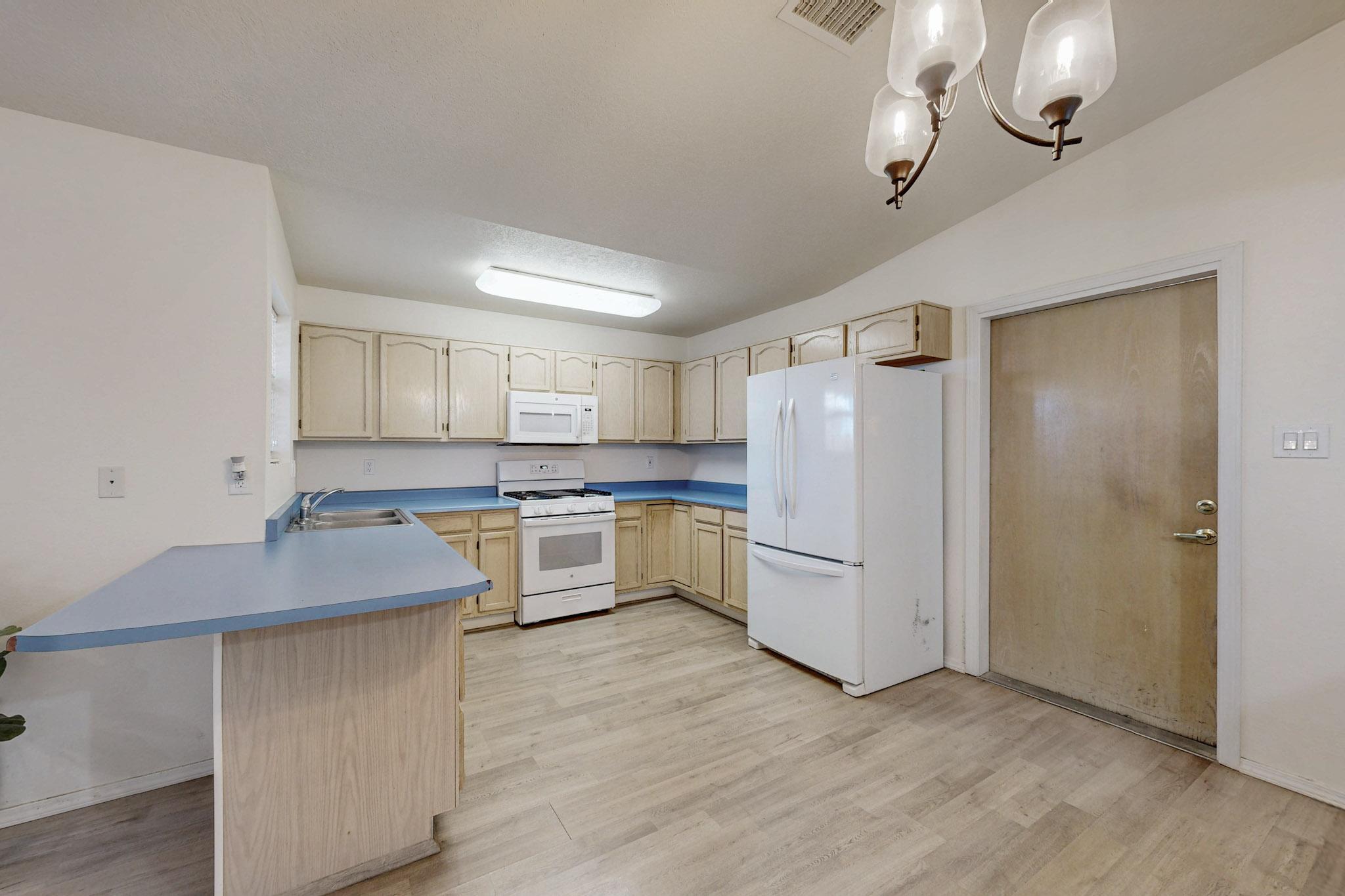 1128 Pandora Drive, Los Lunas, New Mexico image 13