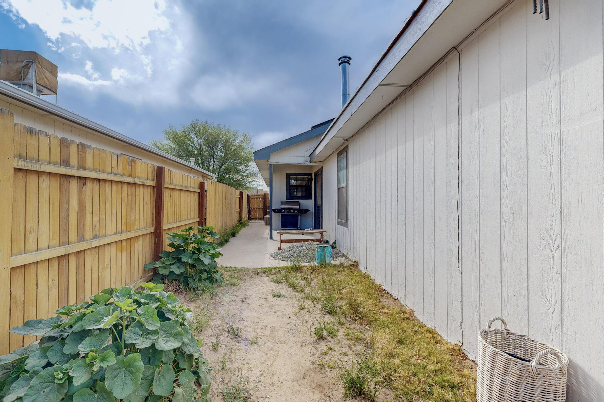 1128 Pandora Drive, Los Lunas, New Mexico image 36