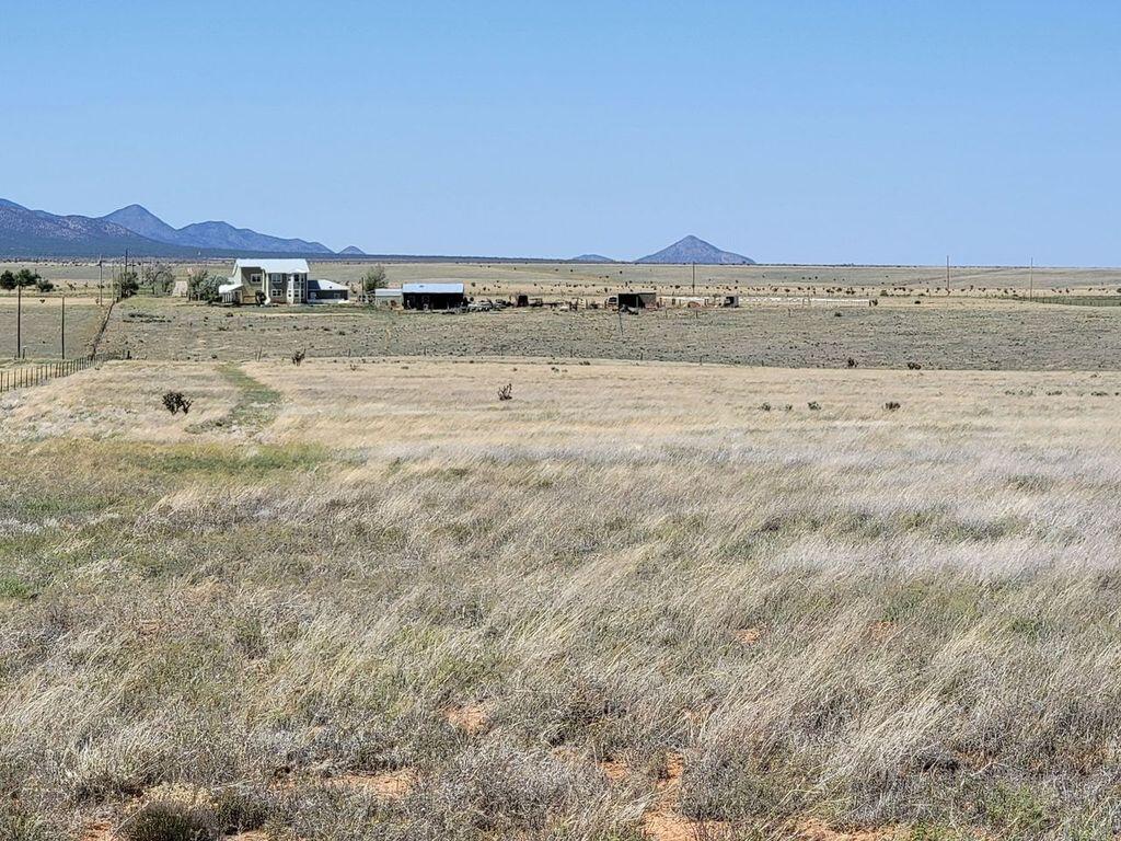 29 Cross Ranch Road, Stanley, New Mexico image 5