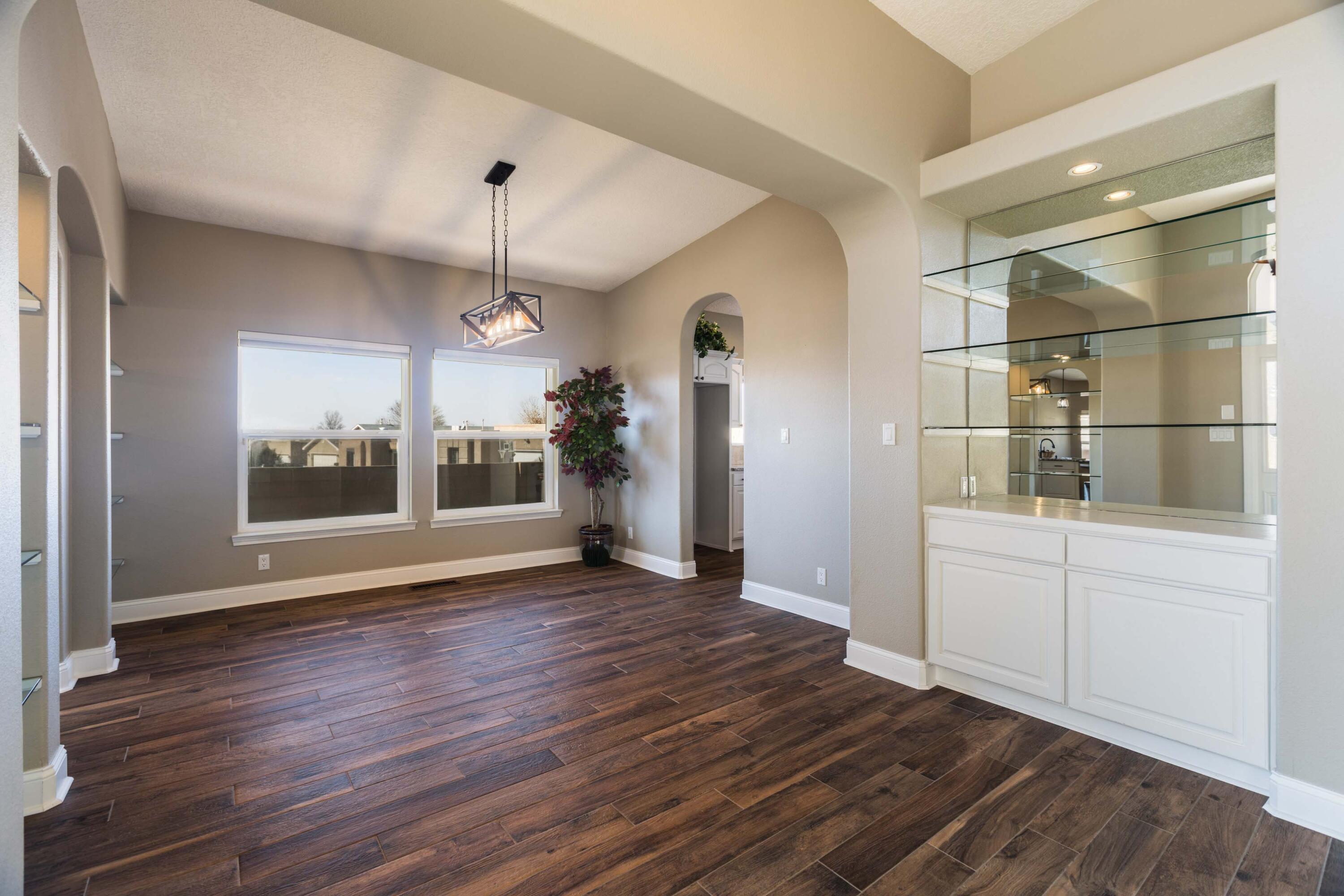 10115 Alexandria Road NE